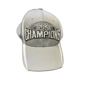 Top of the World‎ Auburn University 2013 SEC Champions Embroidered Baseball